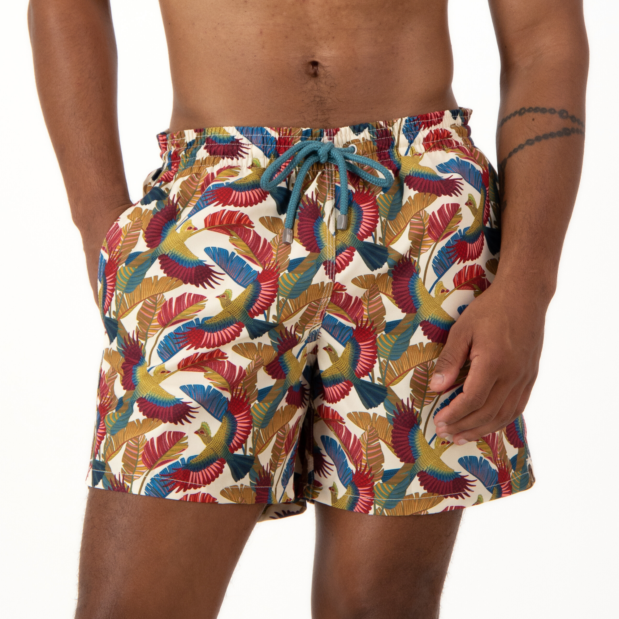 MID-LENGTH SWIM SHORTS | LOERI / CREAM