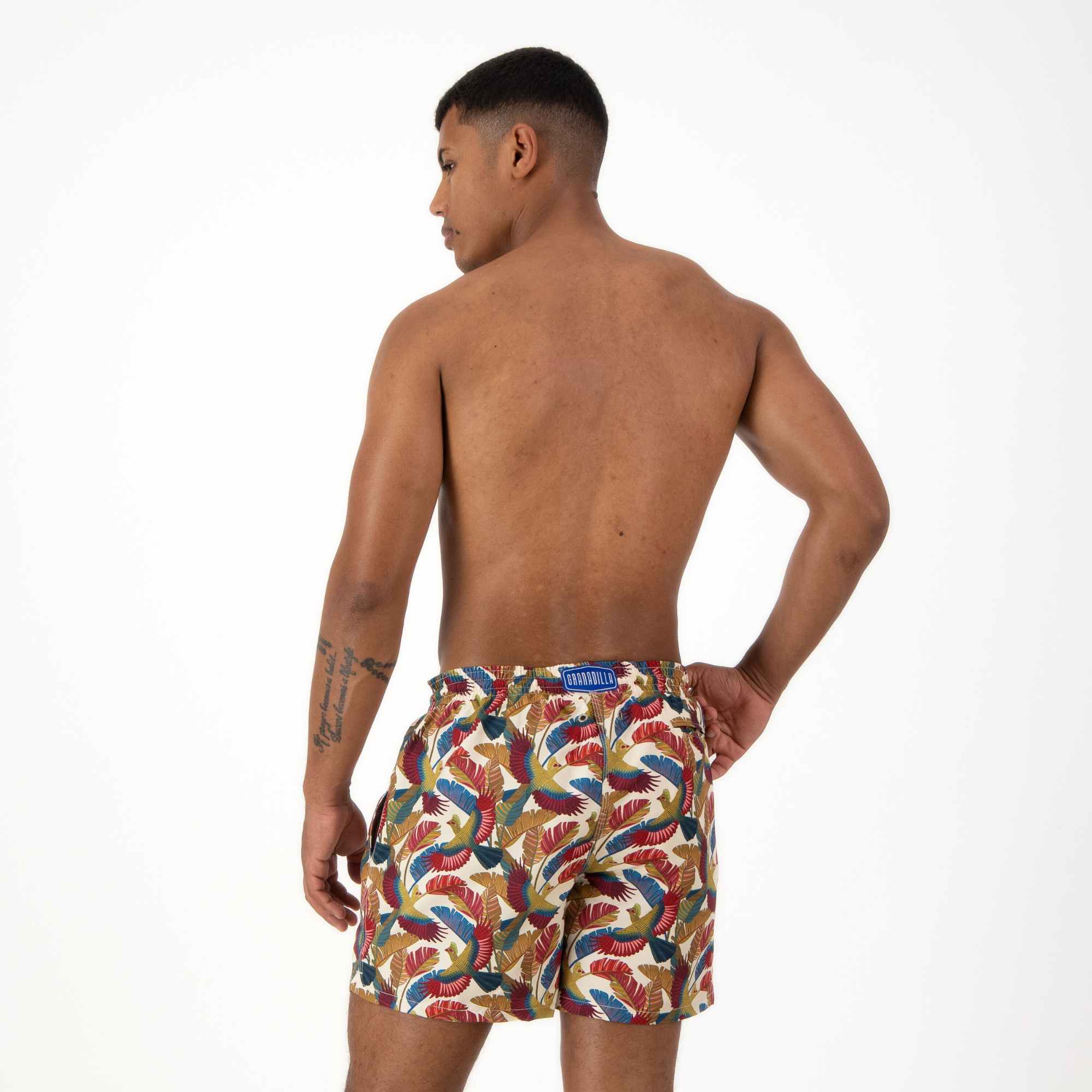 MID-LENGTH SWIM SHORTS | LOERI / CREAM